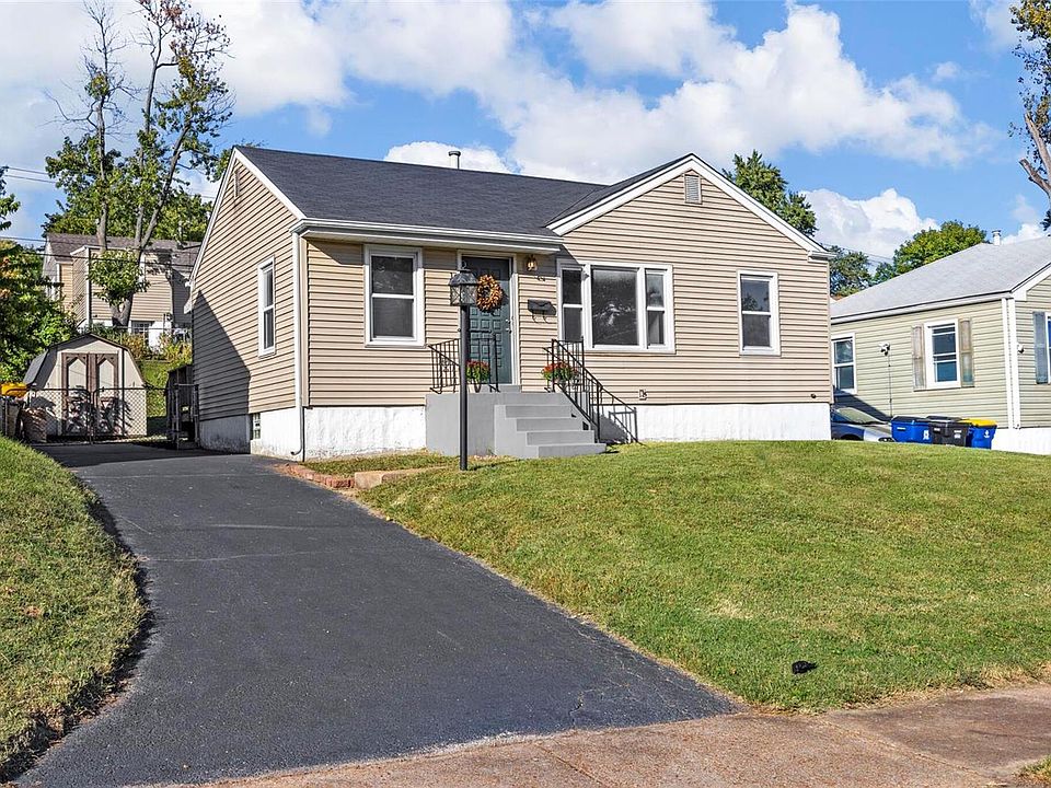 10247 Saint Dennis Ln, Saint Ann, MO 63074 Zillow