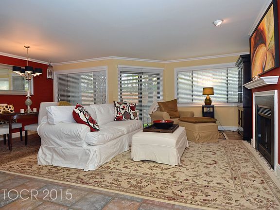 3rd image of 185 Redwood Ct #11