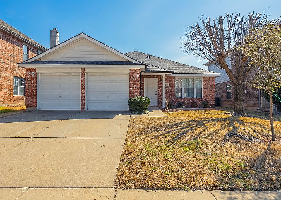 1st image of 2831 Grandview Dr