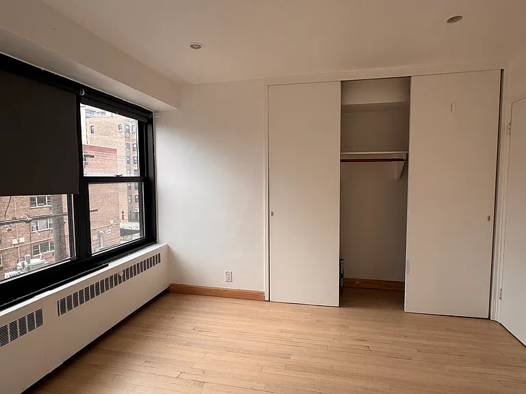 6118 N Sheridan Rd #408 — Photo 10