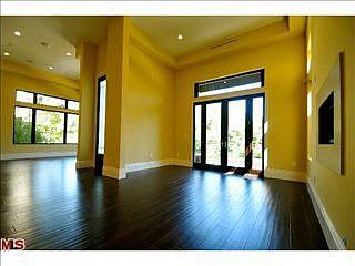 4th image of 3083 Passmore Dr