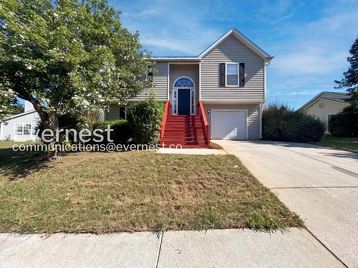 3 bed, 2.0 bath, 1458 sqft, $1,795 — Photo 1