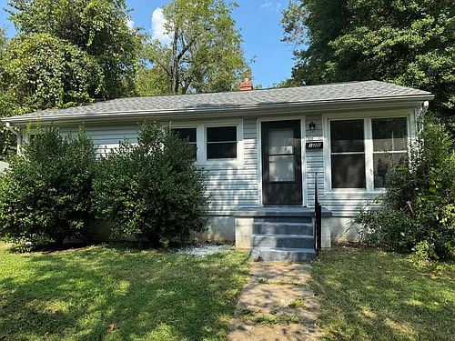 128 Lowell St Photo 1