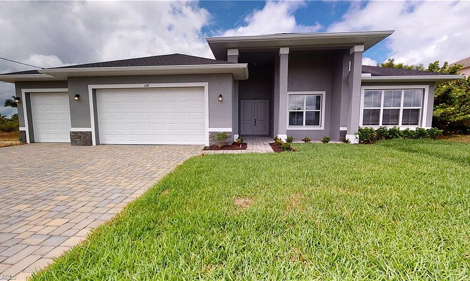 1st image of 812 NW 38th Pl
