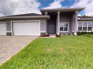 812 NW 38th Pl, Cape Coral, FL 33993