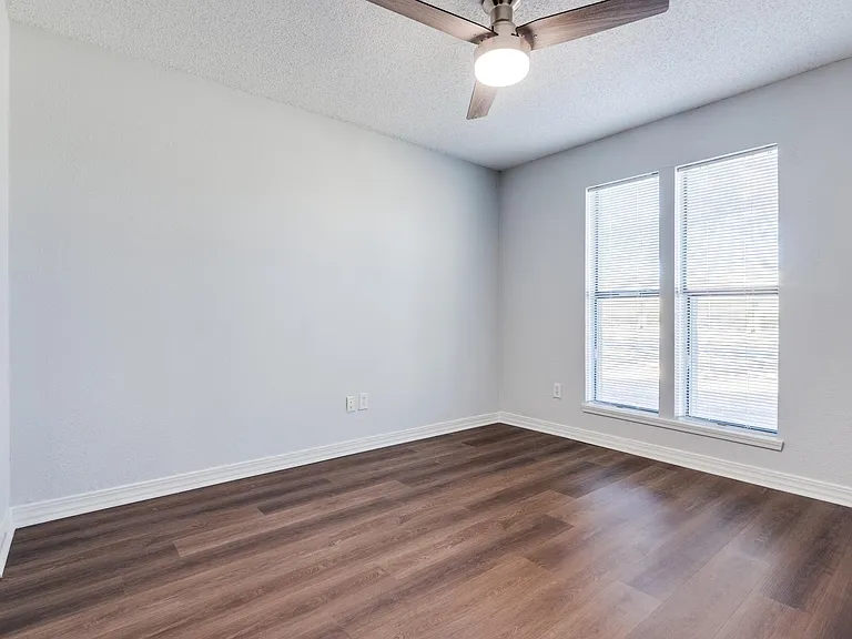 2700 Chancellor Dr — Photo 21