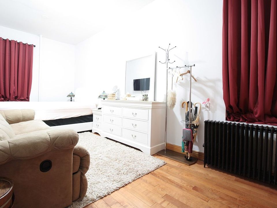 1st image of 3286 30th St APT 1B