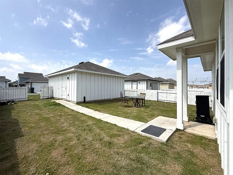 133 Fabion St — Photo 15