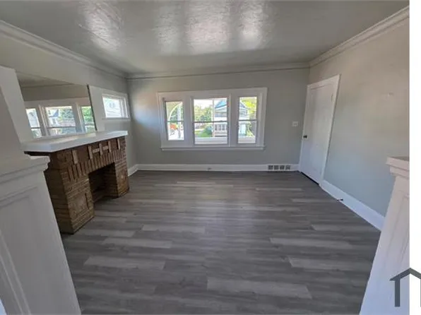 3038 E 116th St #Up, Cleveland, OH 44120