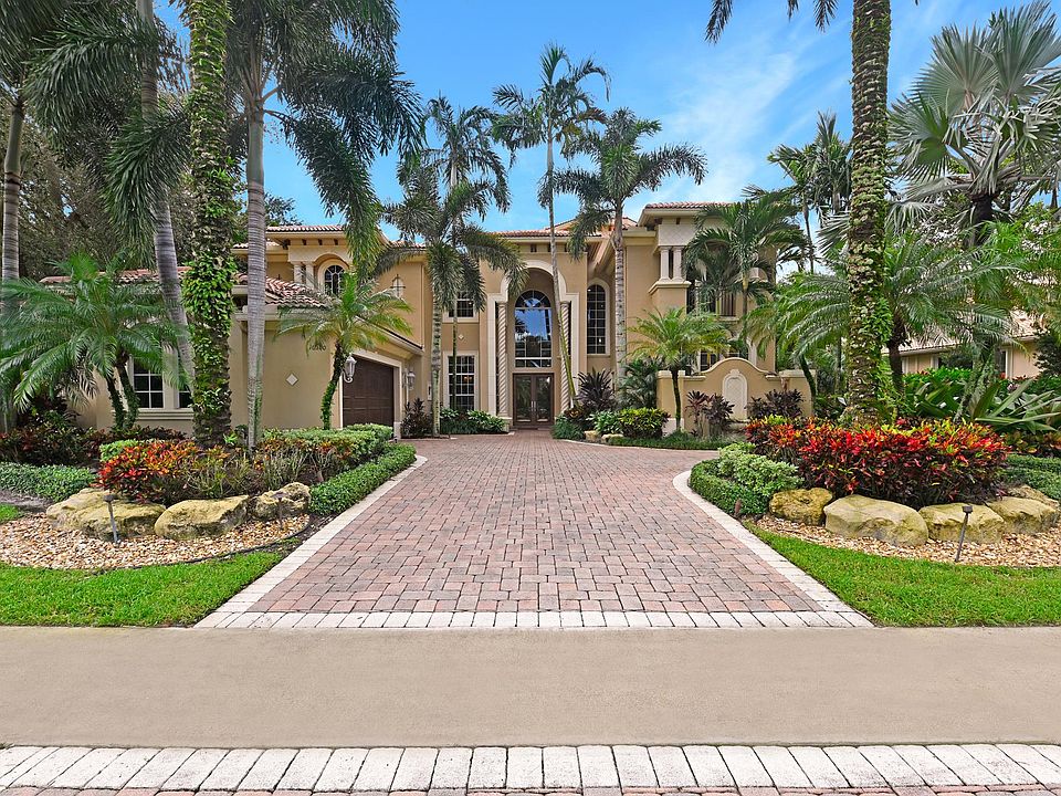 1st image of 16300 Andalucia Ln