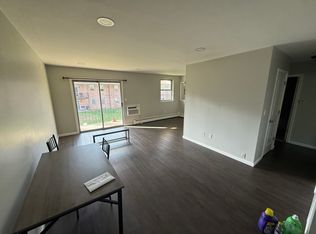 808 Garnet Dr, Burlington, NJ 08016