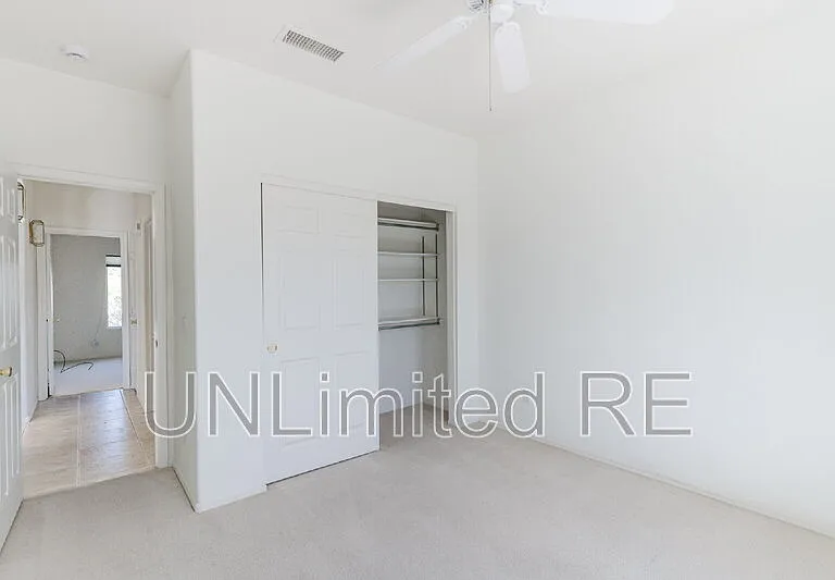 1865 W Wagon Wheel Rd — Photo 23
