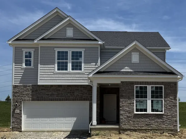 367 Cardinal Point Dr, Delaware, OH 43015