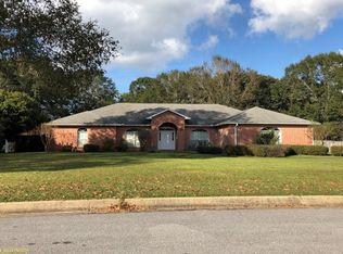 1004 Bushwood Dr, Cantonment, FL 32533