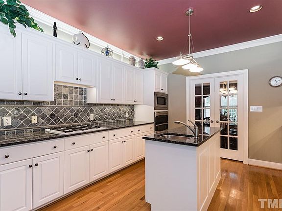3rd image of 508 Deerhaven Ct