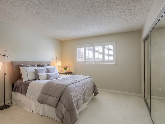 5th image of 355 S Madison Ave Unit 208