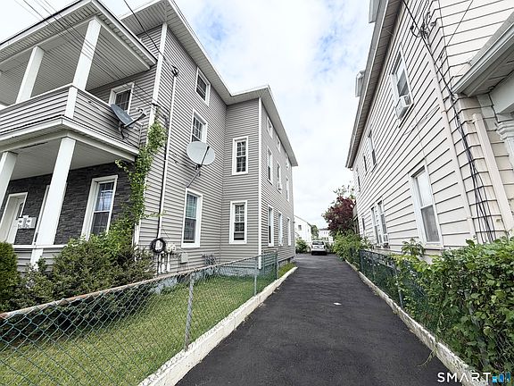 2nd image of 616 Noble Avenue