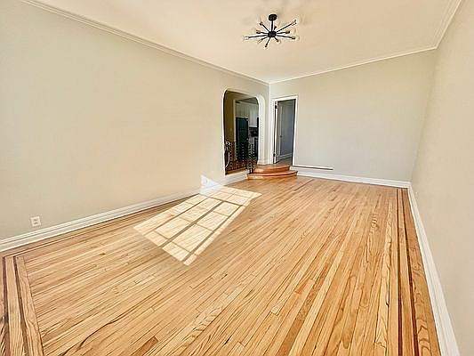 2nd image of 135 W 225th St APT 6C