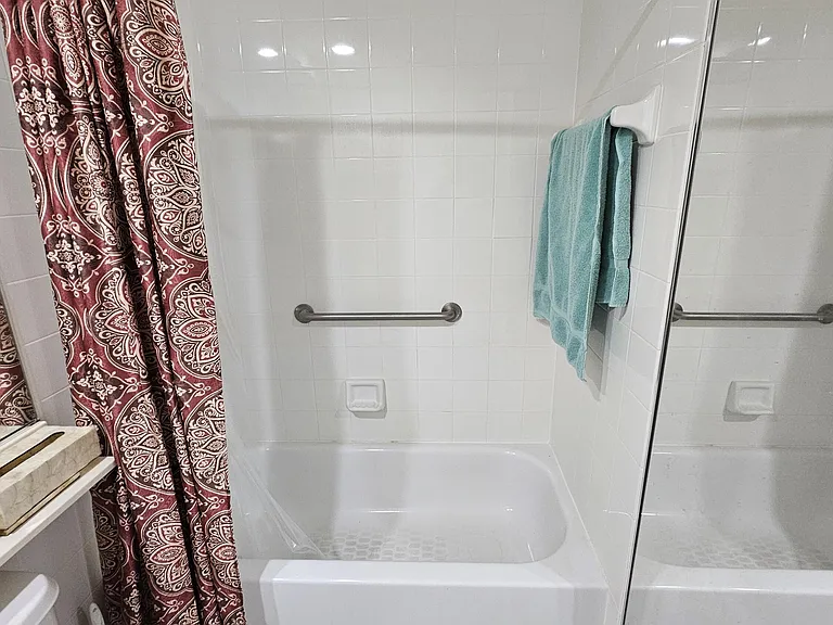 7960 SE Peppercorn Ct — Photo 16