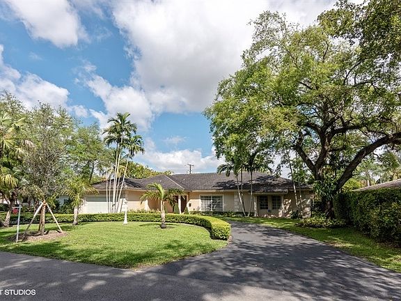 2nd image of 1515 Salvatierra Dr