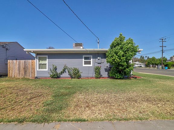 4th image of 112 E 24th St