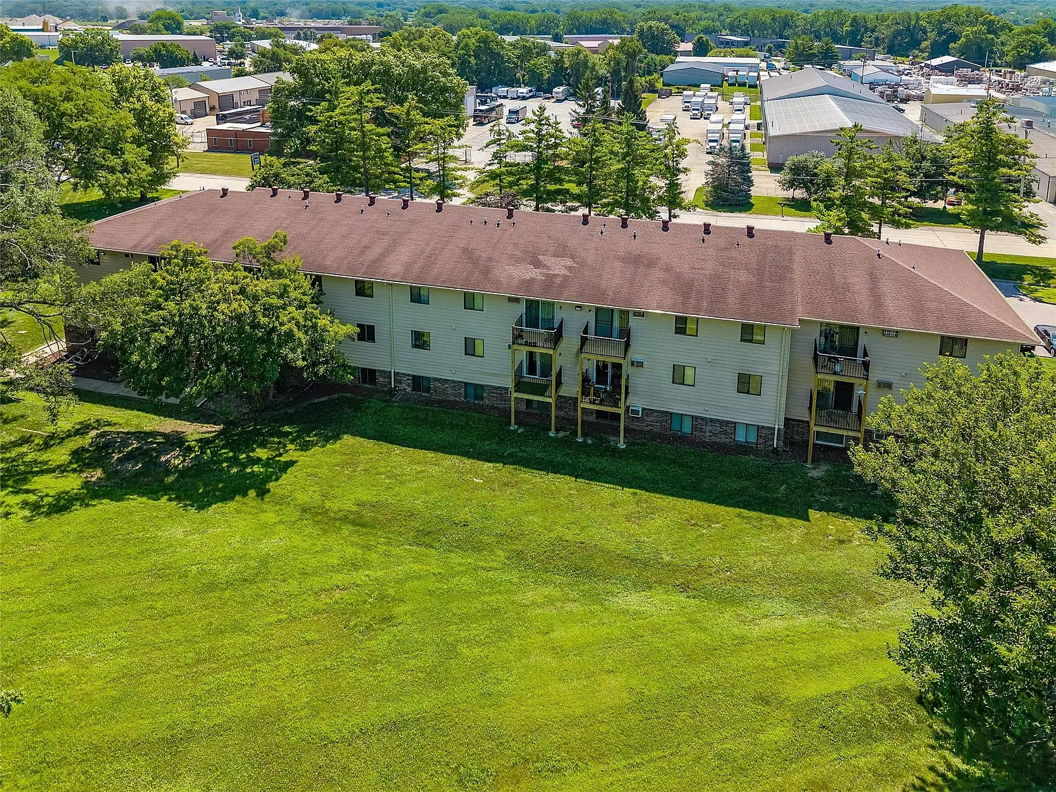 2 bed, 792 sqft, $1,000 — Photo 4