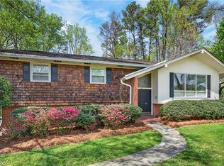 128 Burnley Ln, Mount Airy, NC