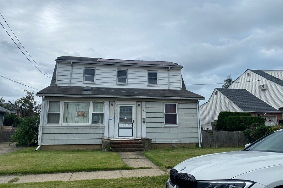 1st image of 39 Fairfield Ave