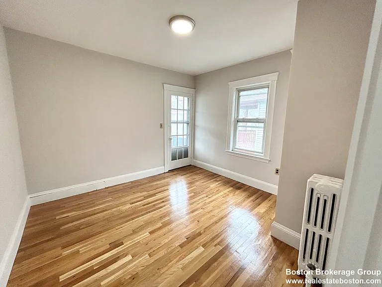 120 Hillside St #2 — Photo 3