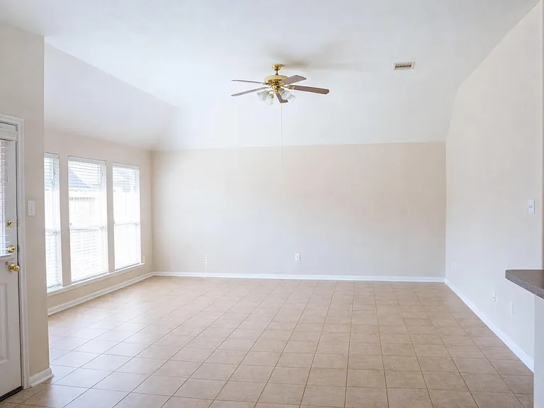 8515 Clarkman Ridge Ln — Photo 10