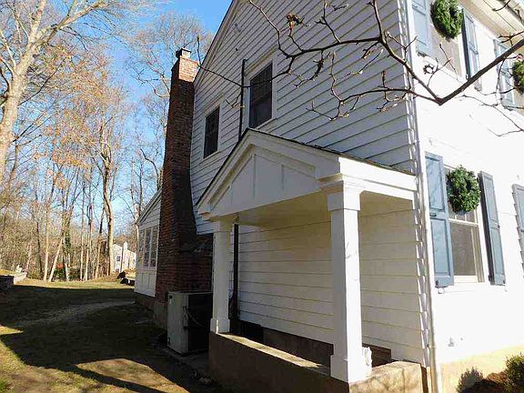 2nd image of 1 Fiddlers Green Dr