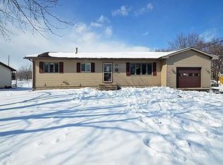 904 3rd St S, Princeton, MN 55371