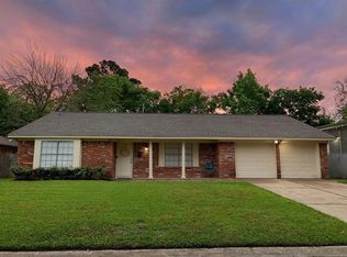 1005 Vine St, Baytown, TX 77520