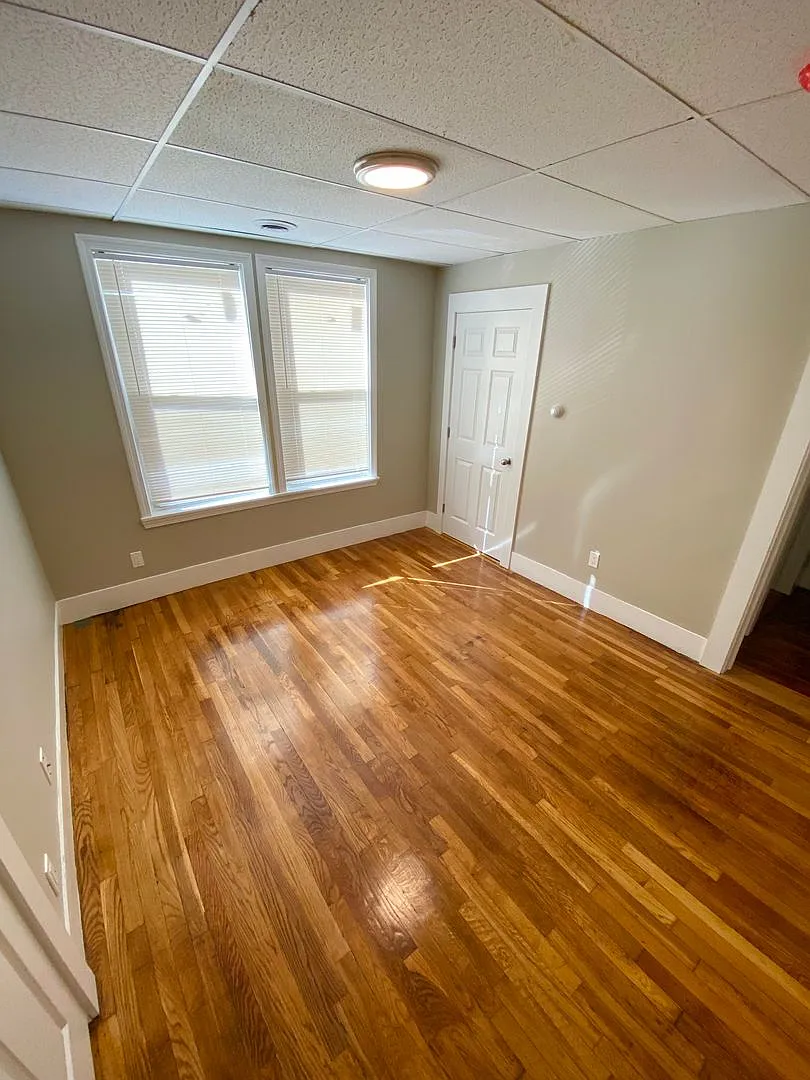 1 Bedroom | 1 Bathroom | + Bonus Room — Photo 4
