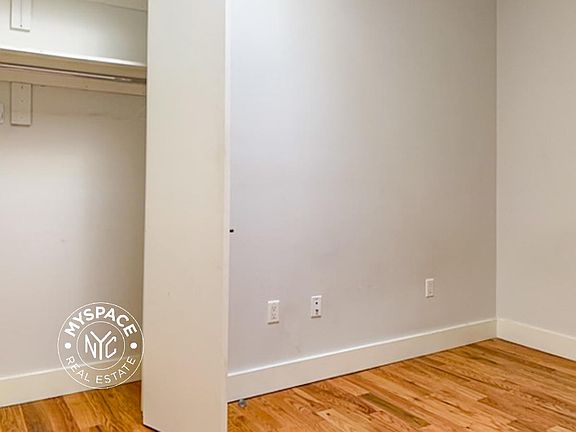 3rd image of 285 Irving Ave APT 1R
