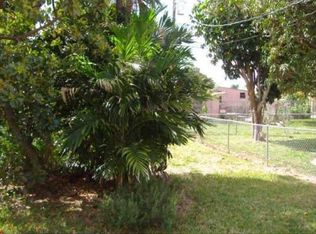 650 W 37th St, Hialeah, FL 33012