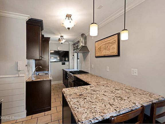 3rd image of 211 E 18th St APT 6C