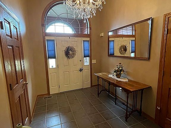 3rd image of 1936 Olive Rd