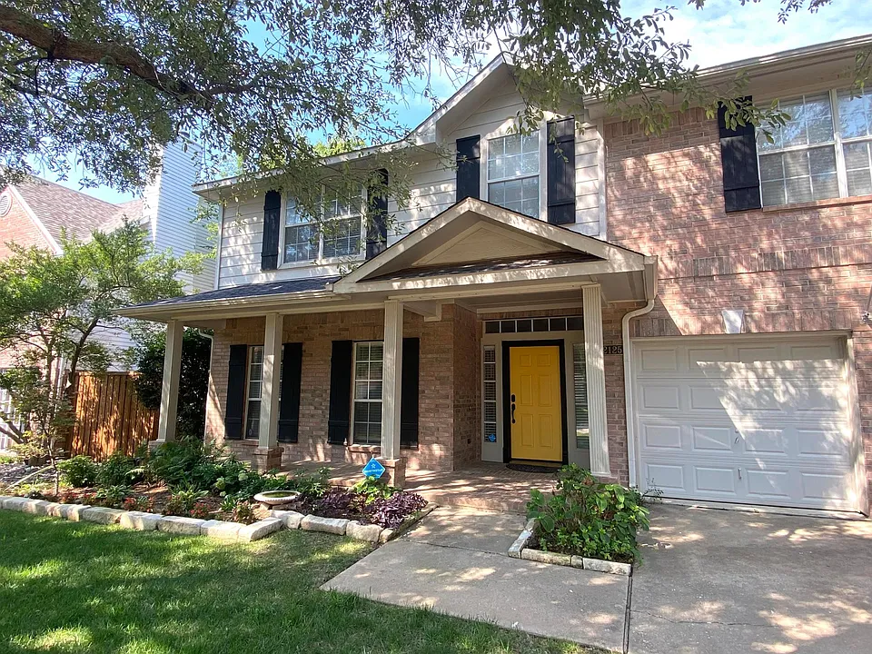 2125 Columbia Dr