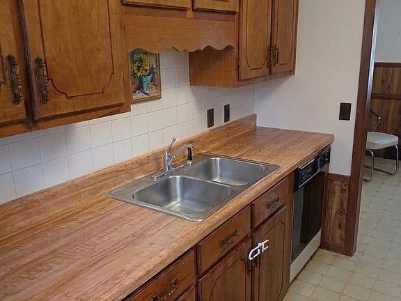 3rd image of 1137 Sundown Dr NW