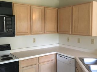 945 S Mill St, Nashville, IL 62263