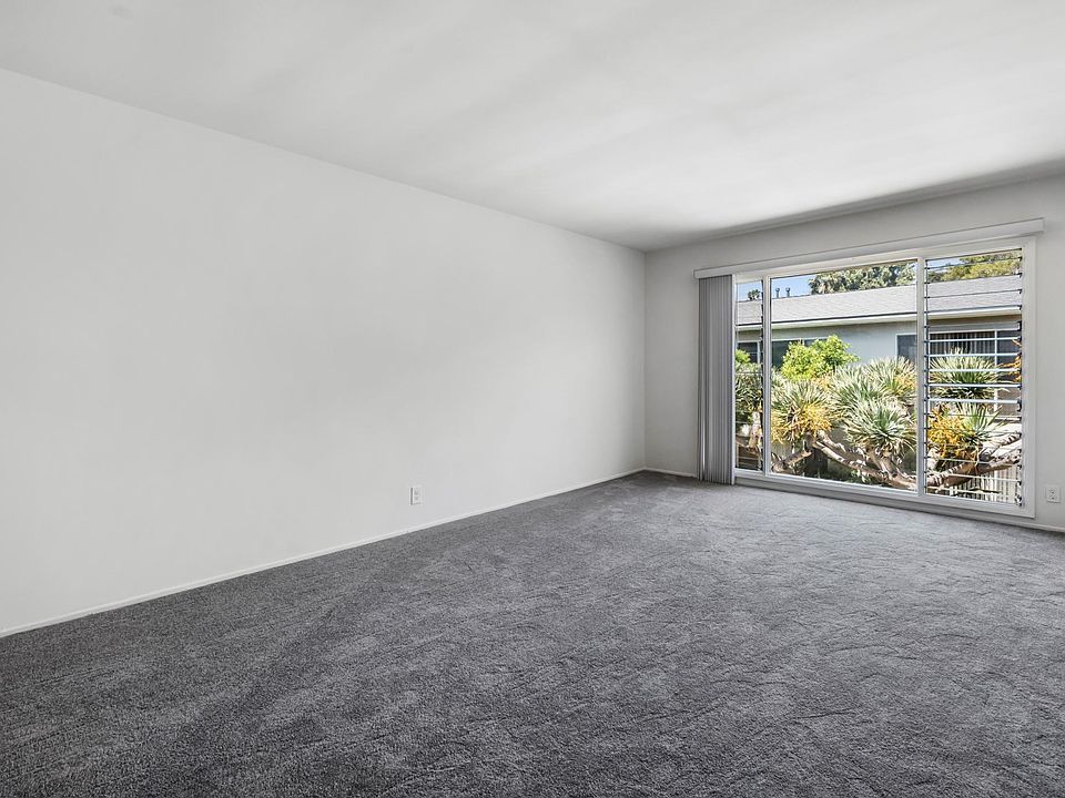 1st image of 1625 N Laurel Ave APT 32