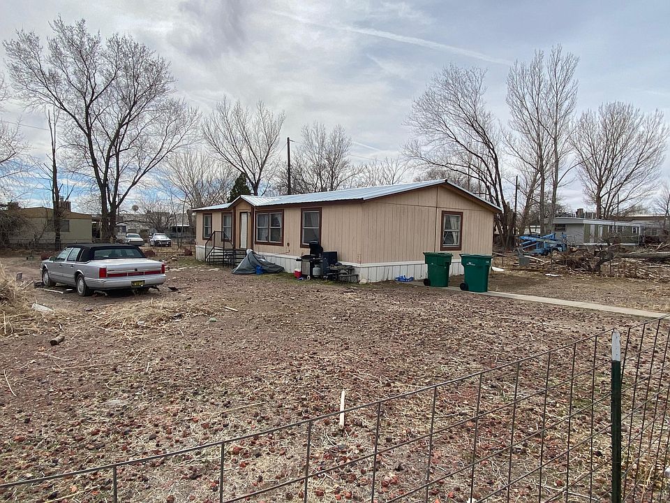2nd image of 2929 E 19th St