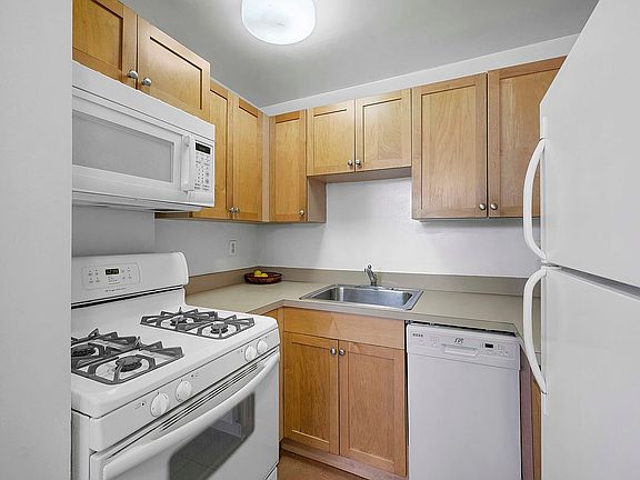 3rd image of 231 W 148th St APT 4I
