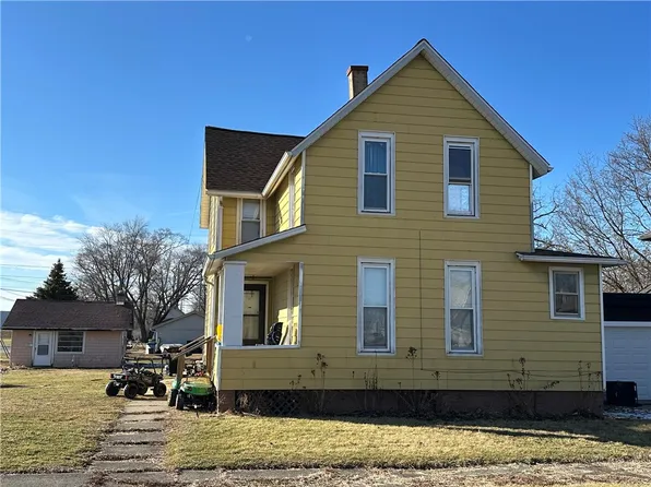 301 N Market St, Hoopeston, IL 60942