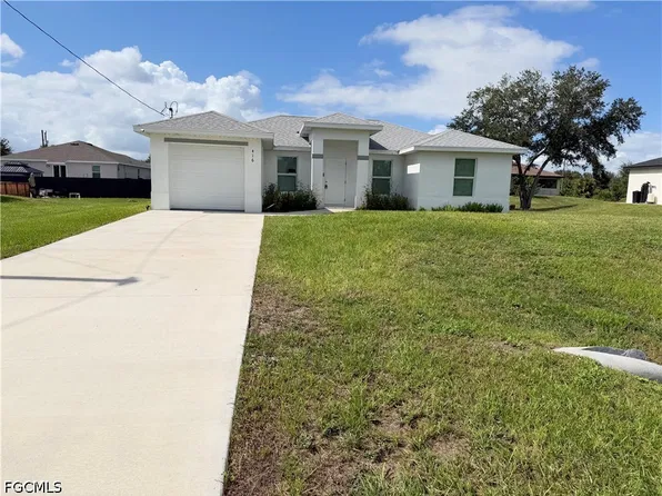 416 Pinehurst Ave, Lehigh Acres, FL 33974