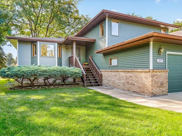 227 Lake Summerset Rd, Davis, IL 61019
