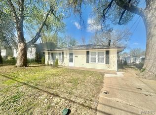 3345 Suncrest Ave, Saint Louis, MO 63114