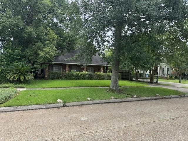 1st image of 305 Friedrichs Ave