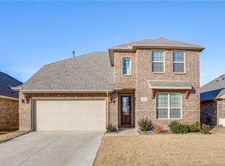 1609 Ridge Creek Ln, Aubrey, TX 76227